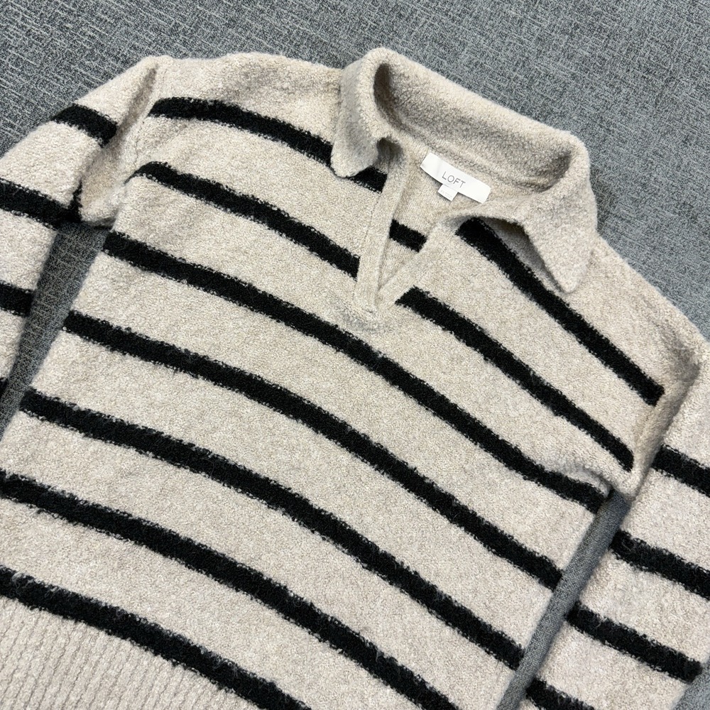Loft V-Neck Sweater Womens XS Cream‎ & Black Stripe Boucle Knit Polo Wool Blend